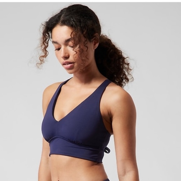 💙 ATHLETA D-DD Plunge Bikini Top // Dress Blue - Picture 2 of 11